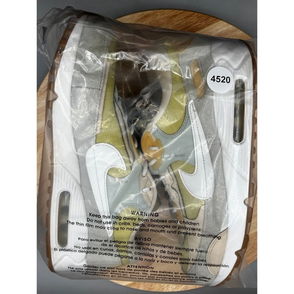 Nike Air Max 90 Futura sneakers in the "Buff Gold" Colorway Womens 10 - Picture 16 of 16